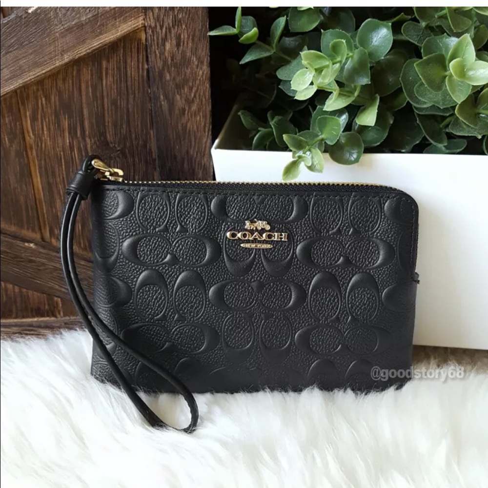 ✨COACH WRISTLET✨